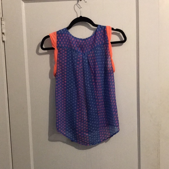 Sheer tank top - Picture 2 of 3